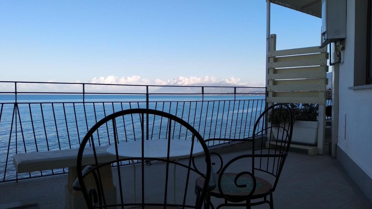 Bed and Breakfast Nereidi Санта-Флавия Экстерьер фото